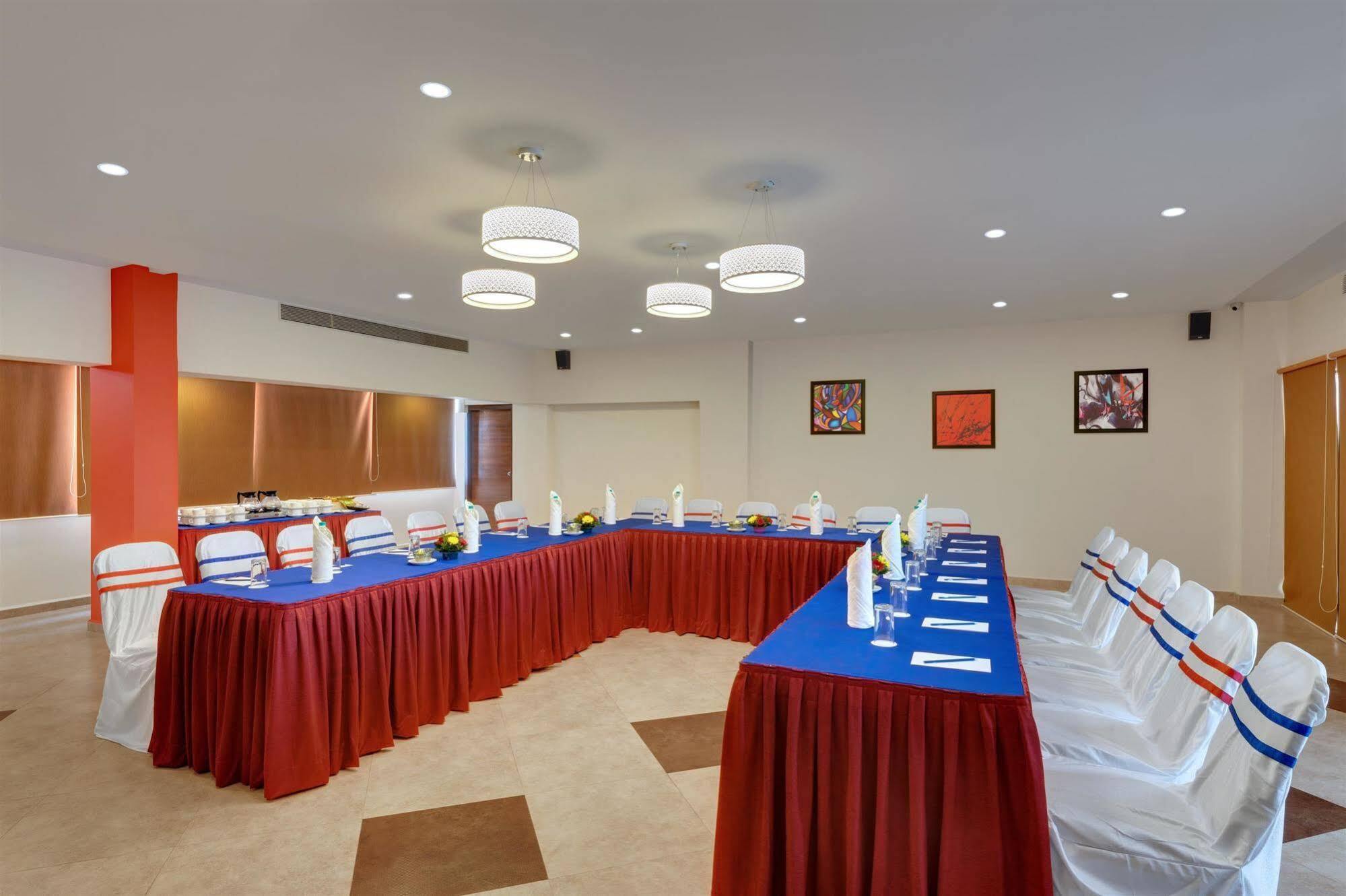 Best Western Alkapuri, Vadódara Exteriér fotografie